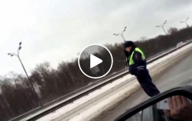 В Подмосковье ДПС перекрыли дорогу "Скорой" ради кортежа чиновника