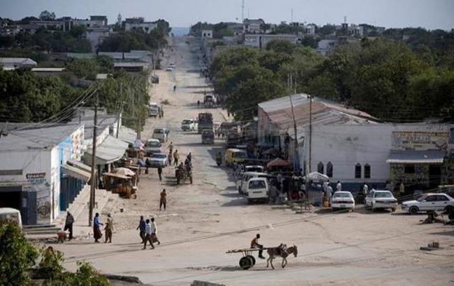 В Сомали террористы взорвали авто у штаб-квартиры полиции, есть жертвы