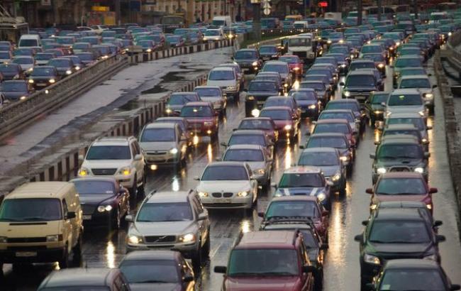 Пробки в Киеве достигли 6 баллов
