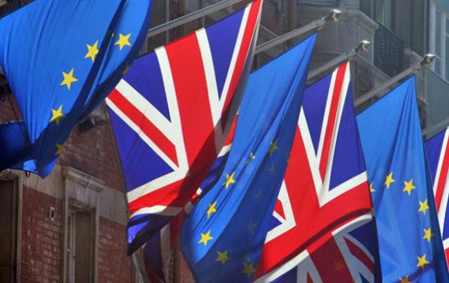 Опитування: 44% британців проти виходу з Євросоюзу