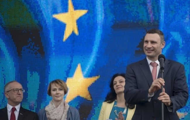 Кличко поздравил киевлян с Днем Европы