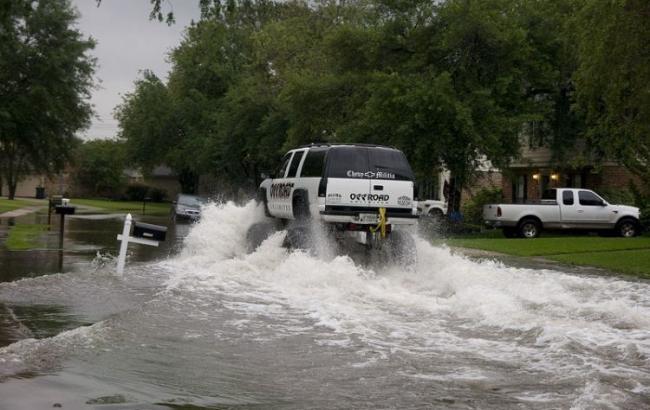 В Техасе эвакуировали людей из-за сильного наводнения