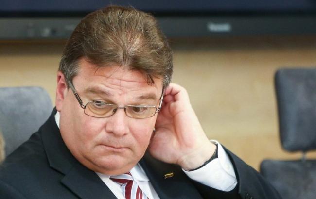 Визит Юнкера в Россию может послать неправильный сигнал, - МИД Литвы