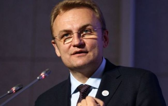 Садового не пустили на похорон загиблих на Грибовицькому сміттєзвалищі рятувальників