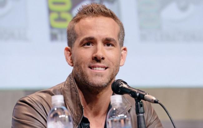 Рейнольдс посоветовался с лидером "Ленинграда" по поводу лабутенов