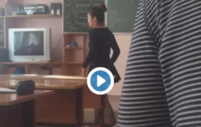 У Росії вчителька переплутала вірші репера Oxxxymiron з Мандельштамом