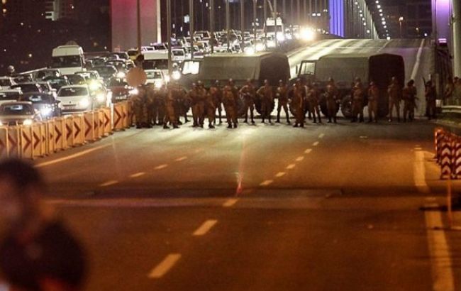 Власти Турции подсчитали количество бронетехники у участников военного переворота