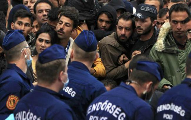 В Угорщині зафіксовано рекордне число мігрантів, які прибули за день