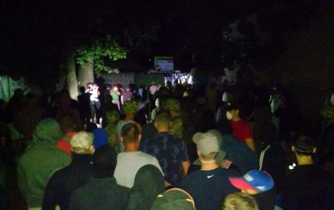 В результате конфликта в Святошинском районе Киева полиция задержала 30 человек