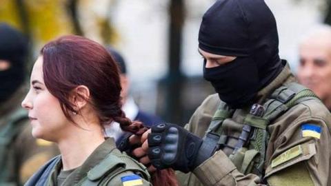 "Готувався два місяці": боєць ЗСУ зробив пропозицію відомій актрисі