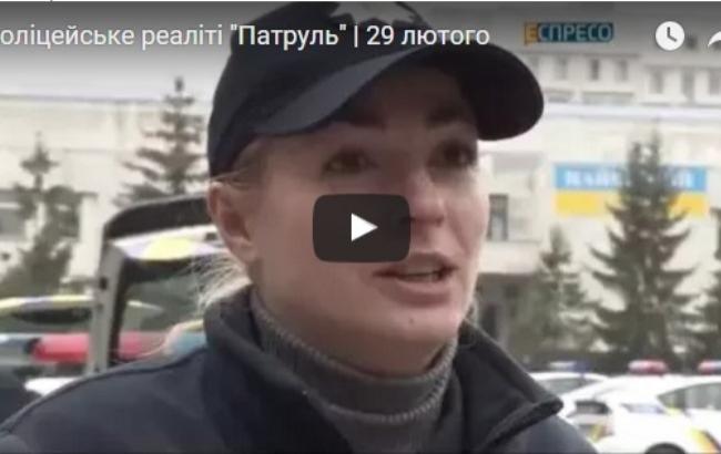 В Киеве блондинка на джипе чуть не задавила патрульного
