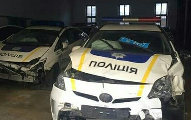 "Приусово кладбище": в сети показали разбитые патрульные авто