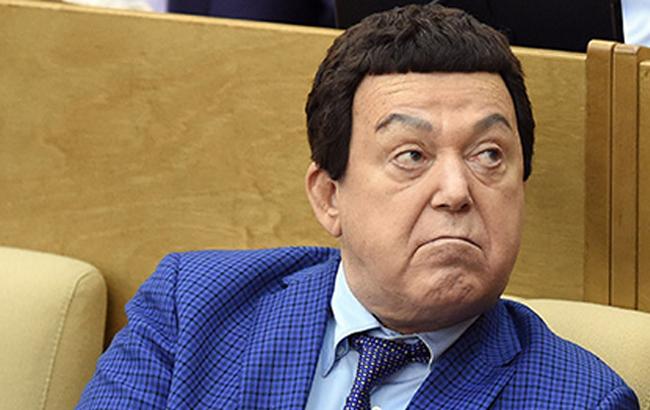 Кобзону вручили букет кованых роз из снаряда боевиков "ДНР"