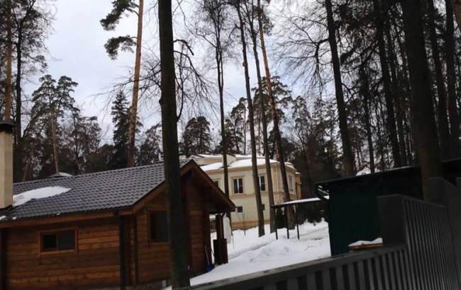 В интернете появились фото подмосковной усадьбы Азарова