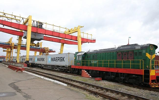 "Укрзализныця" запустит контейнерный поезд между Харьковом, Днепром и портом "Южный"