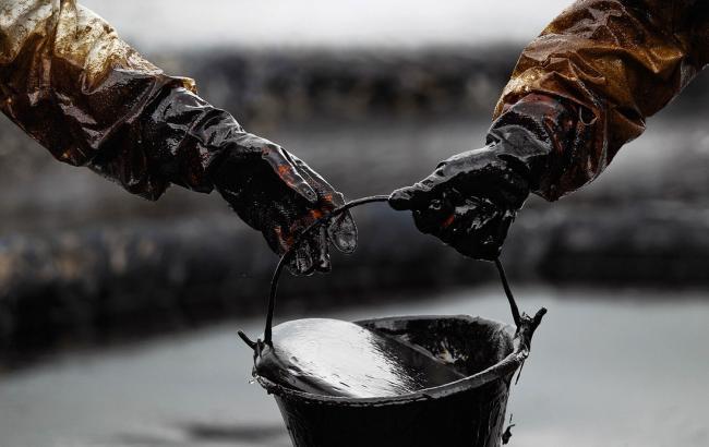 Нефть Brent торгуется выше 45 долларов за баррель