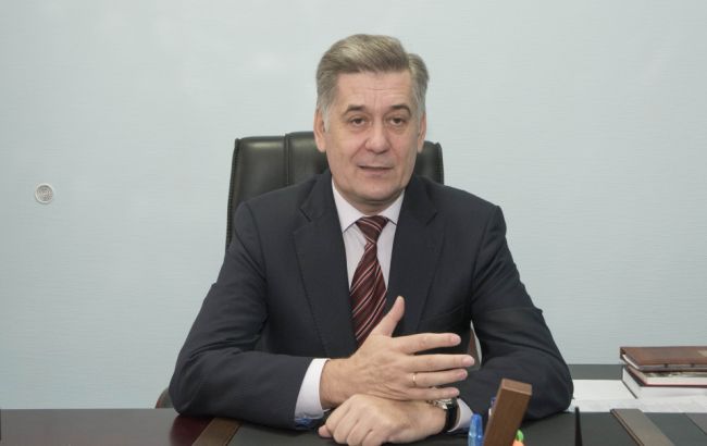 Бюджетники в регіонах страждають від урядового варіанту децентралізації, - "Наш край"