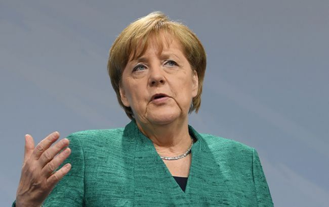 Меркель пояснила, чому виступила за проведення саміту ЄС-Росія