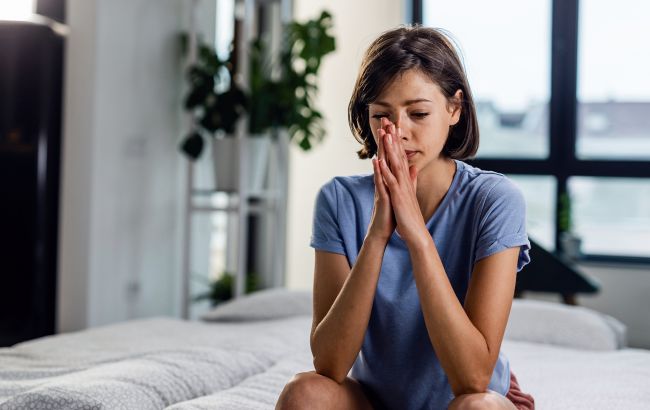 Українцям розповіли про правила, яких варто дотримуватись, коли "накриває"