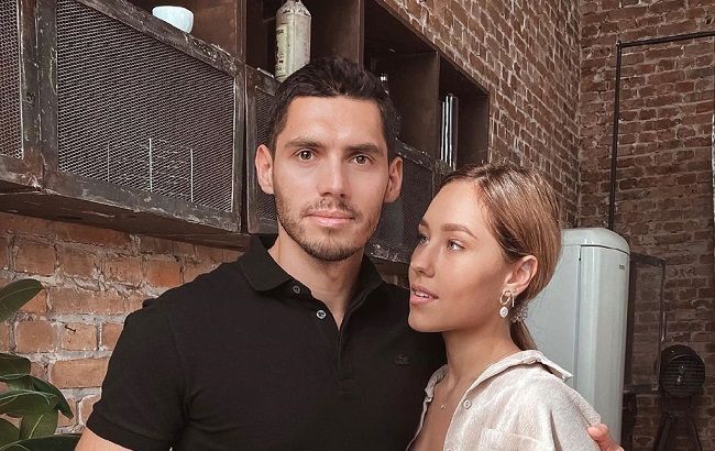 На паркет выходят: Холостяк 9 с невестой покорили забавным танцем