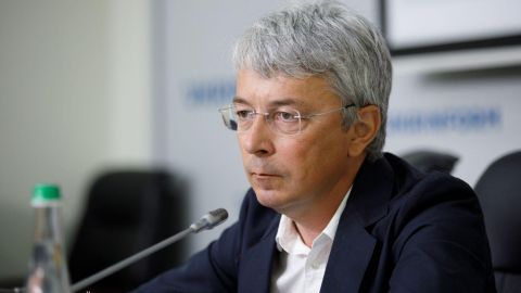 Ткаченко: українська мова в Україні може стати не просто державною, а реально основною