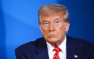 Вже не тільки Україна. Трамп вигадав нову причину росту цін на пальне