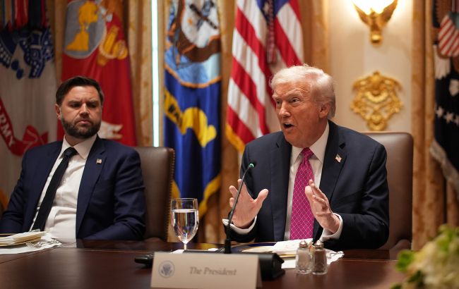 Трамп оставил Вэнсу секретное письмо на случай, если с ним "что-то случится"