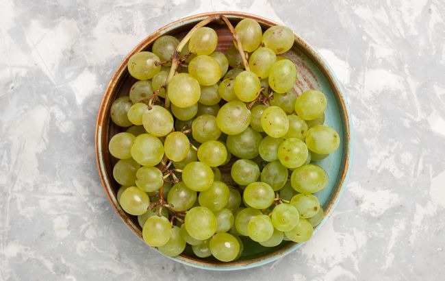 Чем полезен виноград и кому его есть категорически нельзя