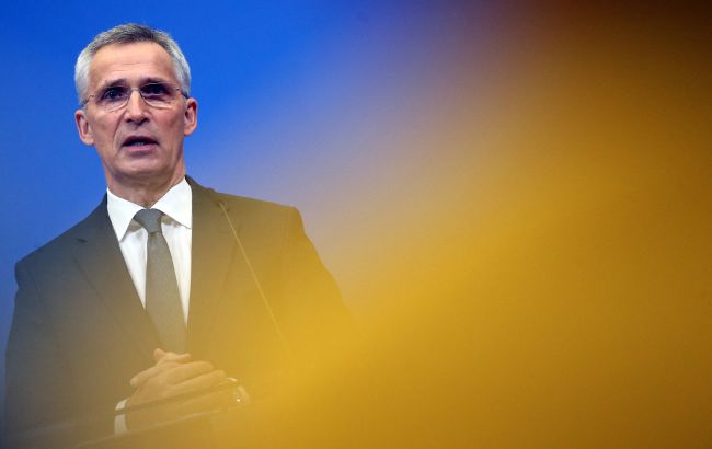 НАТО такого не постачає. Столтенберг відкинув надання фосфорних та касетних бомб Україні