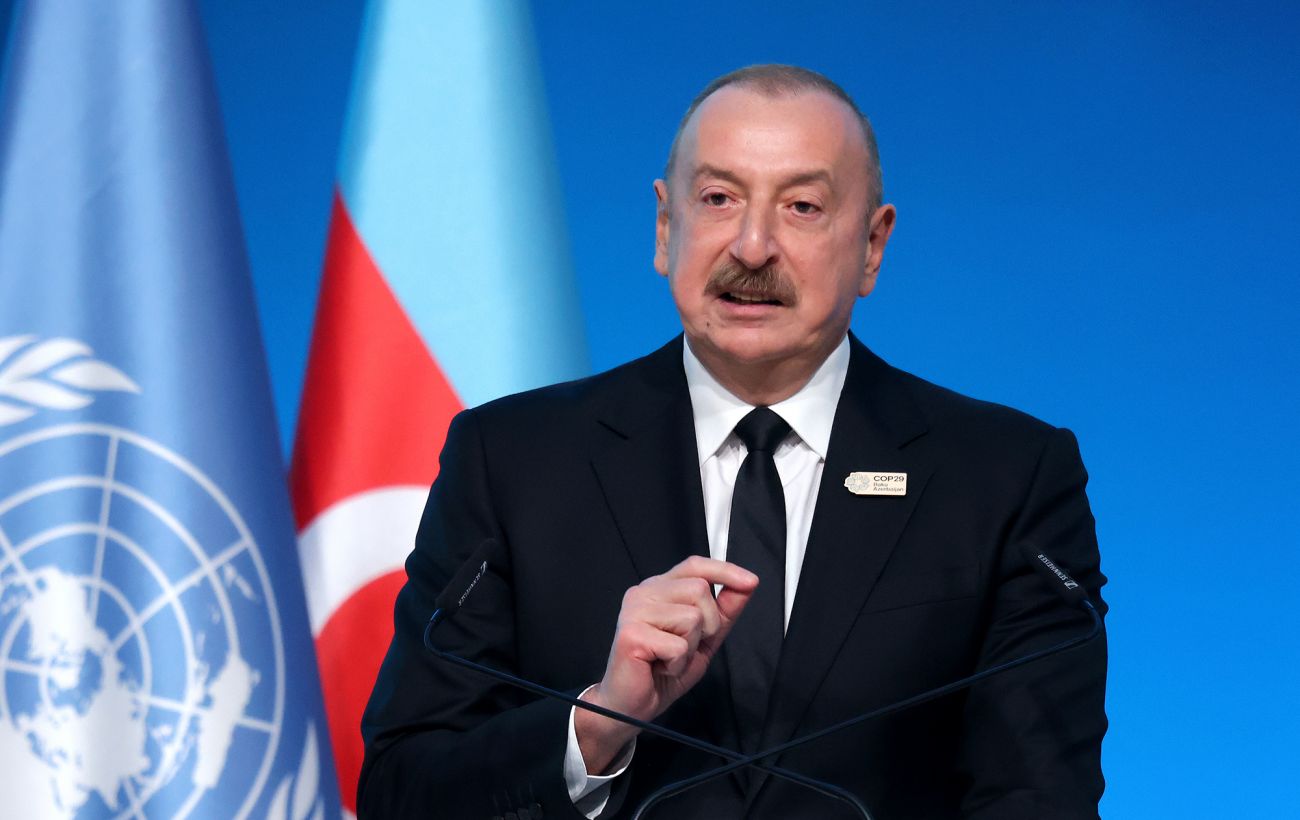 Азербайджан помилував француза після зняття санкцій з Усманова