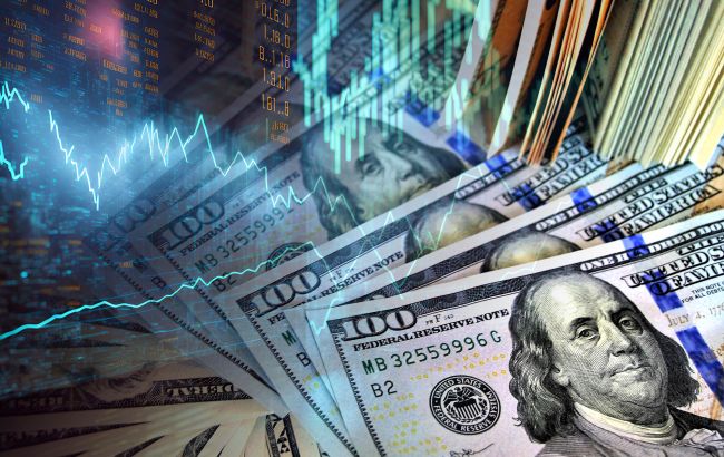 Долар та євро різко впали: курс на 1 травня та чого далі чекати від валютного ринку