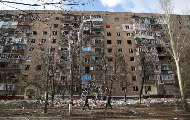 Окупанти сьогодні обстріляли Краматорськ: "звільнили" кладовище (фото)