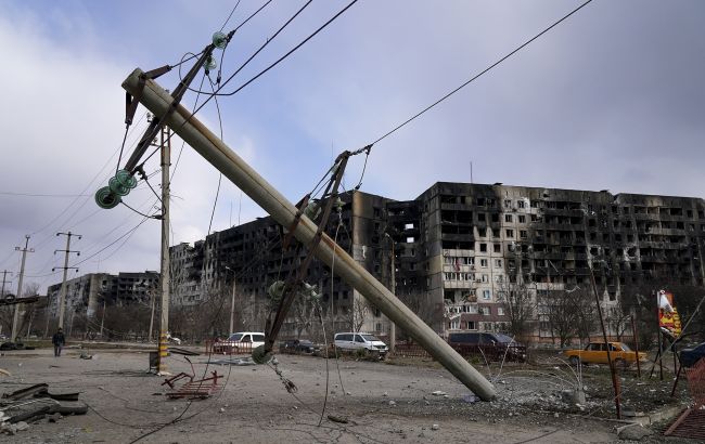 Смог и уничтоженные дома. Как выглядит Мариуполь сейчас: фоторепортаж