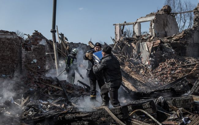 Нічний обстріл Мерефи під Харковом: фоторепортаж