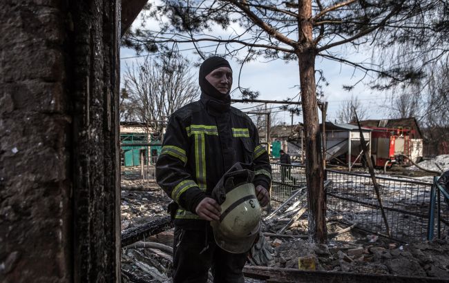 Оккупанты накрыли ракетами Харьковскую область: атаковано здание ГСЧС, есть погибший