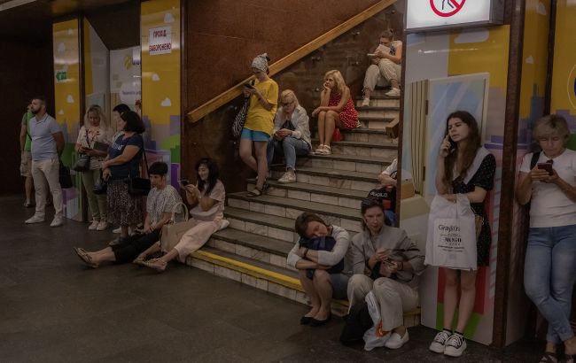 В Киеве и ряде областей объявили тревогу из-за угрозы баллистики