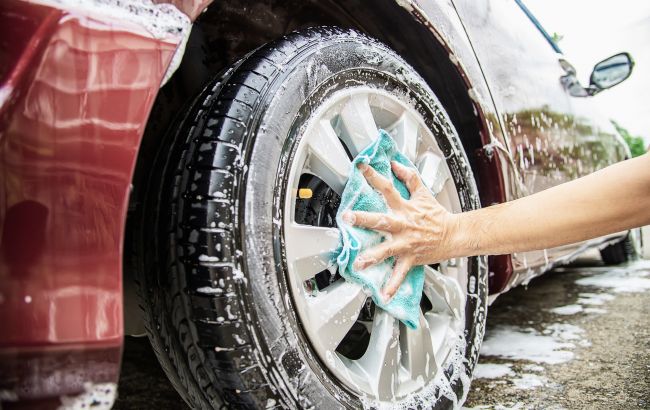 Опытные водители советуют летом мыть днище авто: зачем и как правильно это делать
