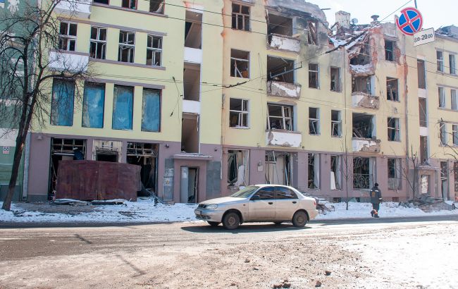 У Харкові ворожий снаряд влучив у автомобіль: двоє загиблих