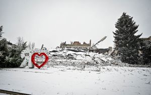 Уличные бои, пропаганда и "флаговтыки": какая ситуация в Гуляйполе