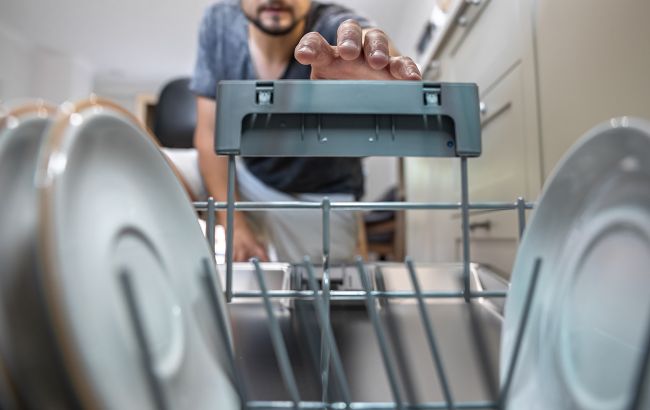 Ця секретна кнопка на посудомийній машині допоможе економить електроенергію
