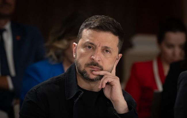 Зеленский после доклада Сырского: логистика россиян должна страдать от "дипстрайков"