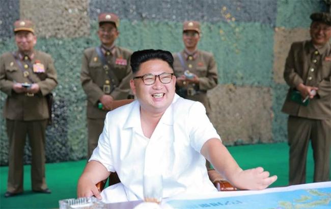 Лідер КНДР розпорядився "поліпшити зв'язки з Південною Кореєю