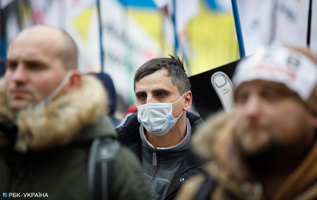 Коронавирус в Украине: сколько продлится карантин и когда начнется вакцинация
