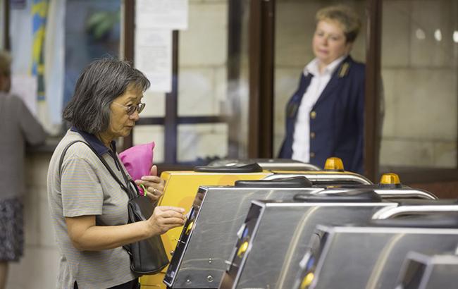 Финал ЛЧ в Киеве: болельщики смогут бесплатно пользоваться столичным метро