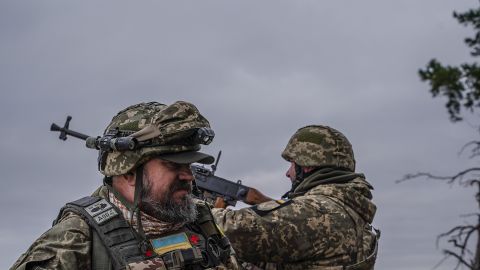 Летіли з семи напрямків: у Повітряних силах розкрили деталі нічної атаки РФ по Україні