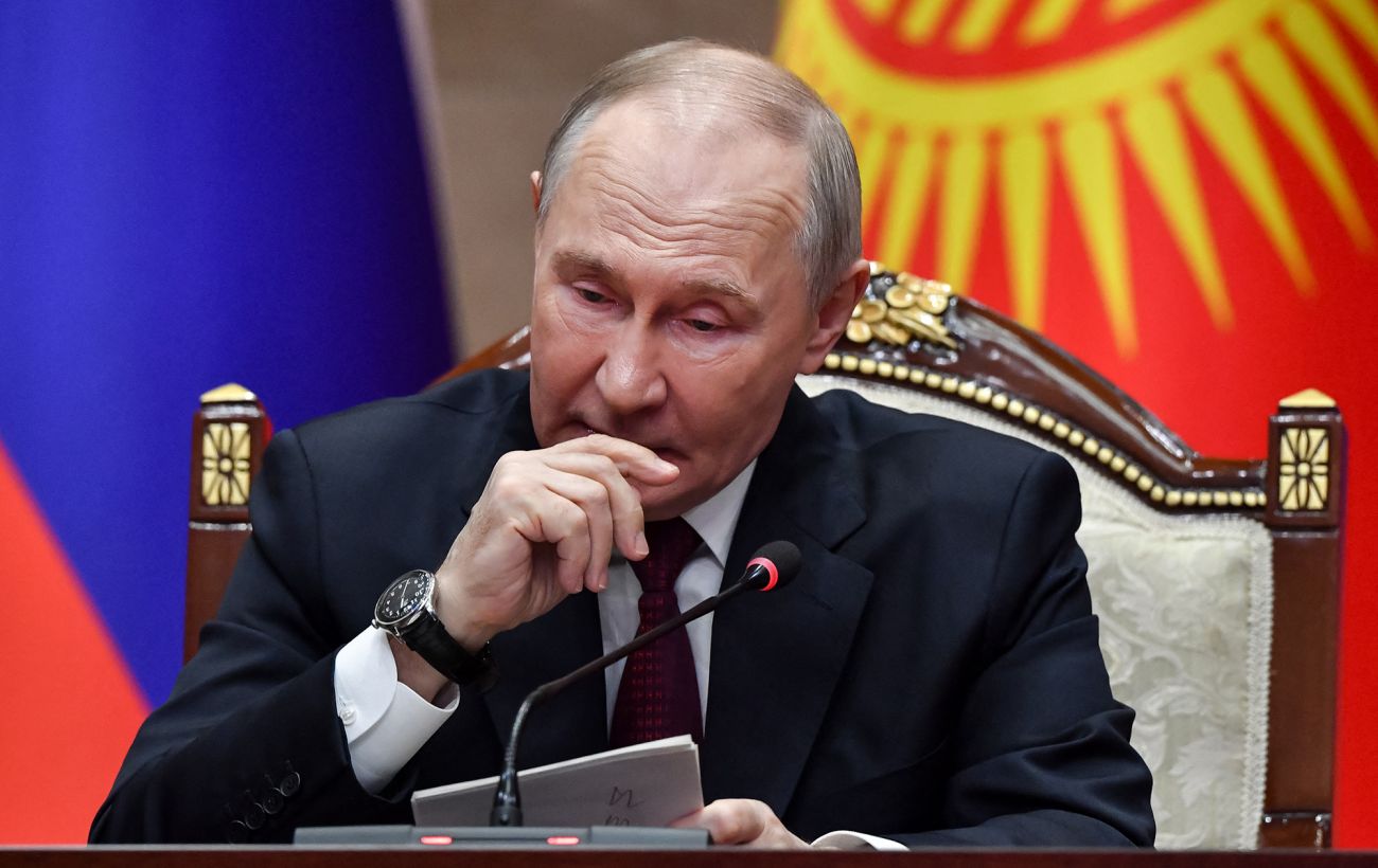 Analysts suggest that a potential US victory over Iran could lead to instability in Vladimir Putin's regime. This assessment comes from t...