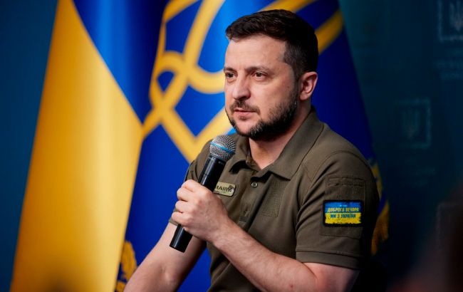Зеленський обговорив з Макроном роботу над гарантіями безпеки для України