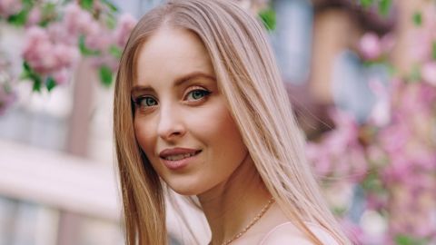 Зірка "Кріпосної" "засвітила" свого коханого, від якого народила доньку