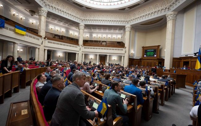 Отравления в Раде не было: что на самом деле "скосило" нардепов