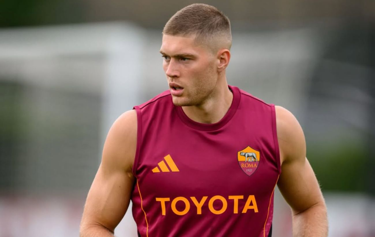 Українське дербі в Італії: Довбик повернувся, а "Рома" розгромила "Дженоа" Маліновського